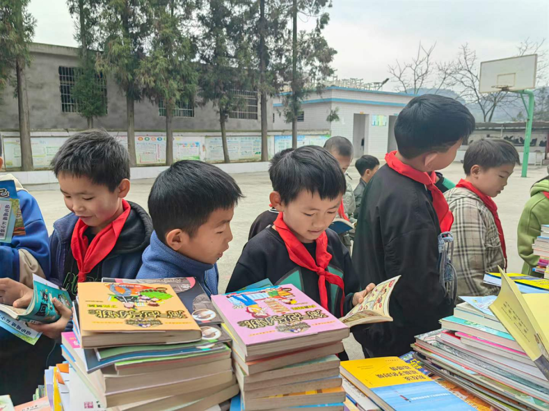 1702995890798343.png 2.png